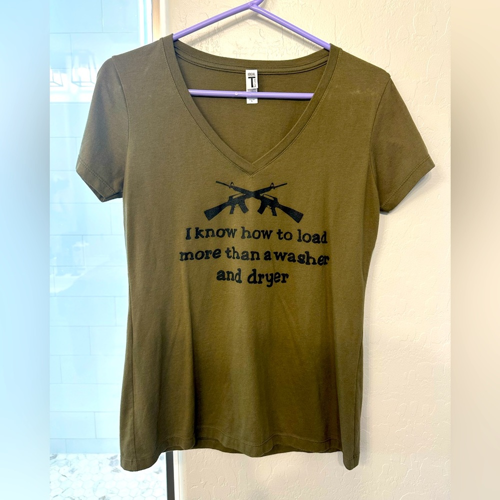 “I know how to load more than just a washer and dryer” gun shirt size L